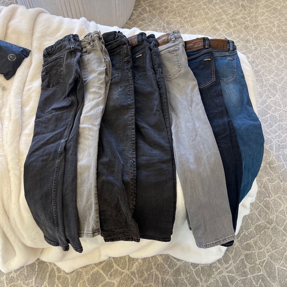 Jeans - Picture 1 of 2